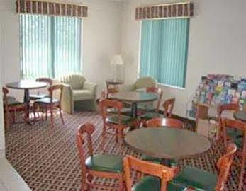 Airport Inn Flint Bagian luar foto